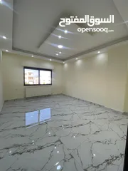  2 شقه فاخره للبيع بسعر حرق في الجندويل 200م طابق أول من المالك مباشره