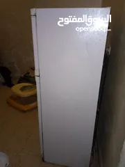  1 ثلاجه  للبيع