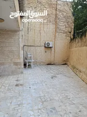  7 Spacious apartment with prime location