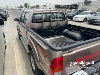  7 Toyota HILUX 2.7L 2011 PICKUP 4×4 GCC