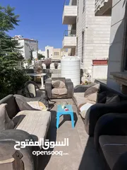  2 طقم كنب ثقيل من خشب السويد مكون من اربع قطع بحاجة إلى تنجيد