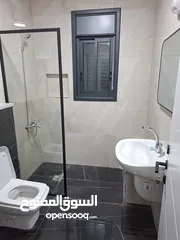  7 لستوديو بحالة جيدة