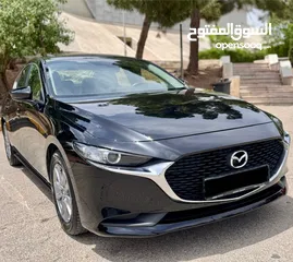  10 مازدا زوم 3 SkyActive مايلد هايبرد 2023 وارد الخياط عداد 43 ألف فقط كرت ابيض