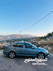  2 سكودا رمش 2011 بالرخصه بحالة الوكالة فتحة سقف اصليه
