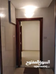  1 شقه للايجار في عبدون المساحه 220م