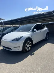  1 Tesla Y 2021 Dual motor B+