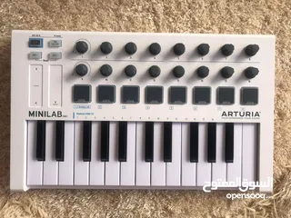  1 ARTURIA MINILAB MK2