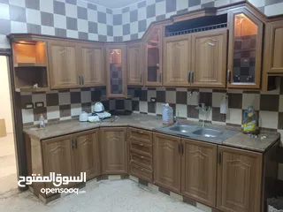  6 شقة فارغة للايجار