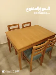  9  طاولات وكراسي الزان