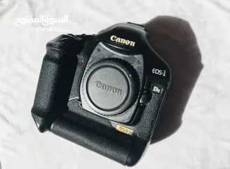 1 كاميرا كانون DS.1شاطر عالي