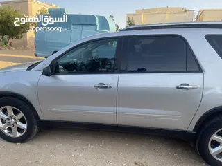  11 سيارة GMC اكاديا 2009 KM:270k