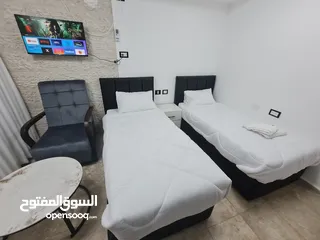  2 استوديوهات للايجار
