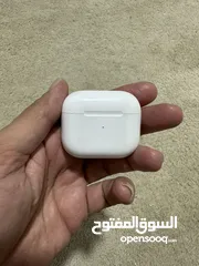  1 Air pods generation 3