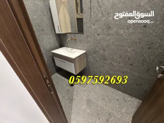  31 فيلا فاخرة ثلاثة طوابق للايجار ( للمؤسسات والسفارات ) مساحة 350 م رام الله - الطيرة