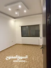  17 شقة للبيع في ام اذينة