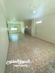  3 شقة للبيع طابق ثالث