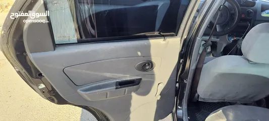  18 سبارك اتوماتيك سبارك اتوماتيك 2006 ماتور 800cc امامي  مضروب وجيدات خالي قص قلبان . شبابيك كهرباء.  غ