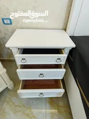  17 غرفه نوم امريكي   اشلي   ثقيله جدا جدا.    سبب البيع السفر  بسعر حرق والله بعوض  الغرفه ماببتعوض