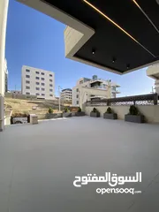  7 بسعر مميز جداا  شقة ارضية 215 م وتراس 50 م على طريق المطار حي الصحابه بسعر مغري جدا