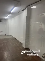  2 محل تجاري وسط رام الله للضمان