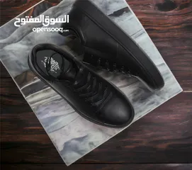  3 لقطة  احذية  جديدة  بسعر حرق النمر  من 40-45  متوفر خدمة التوصيل و المعاينة قبل الاستلام