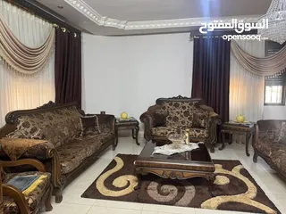  8 طقم كنب وتوابعه للبيع
