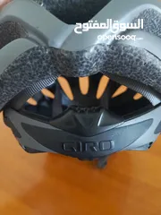  1 خوذتين specializedو Giro helemt