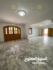  13 فيلا للايجار .. يوجد خيارات اخرى Villa for rent.. other options available / V152