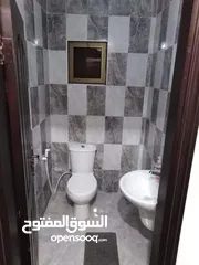  3 شقه للبيع مساحة 125 متر طابق ثاني فني مصعد غرب دوار العيادات