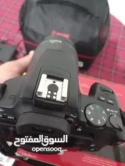  4 canon EOS D250