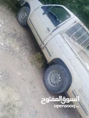  2 سيارة نيسان 86