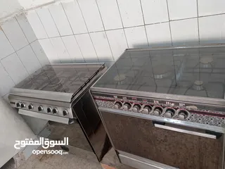  17 غاز 5عيون نحاس نظام 7مفاتيح بشتغل شواية وفرن مع بعض حجم80×60 فل ستانليس ستيل   موجود بالبقعة وعالفحص