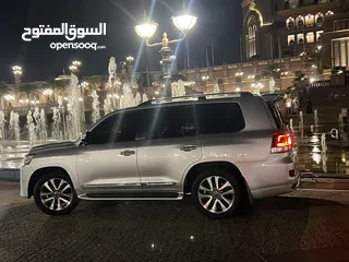  3 Toyota Land Cruiser Vxr 5.7 2016