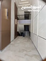  2 خلدا 160م داخلي و120م خارجي ومدخل خاص وكراج خاص بسعر مغري
