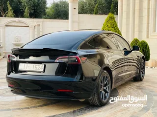  11 Tesla Model 3 2022 ‎