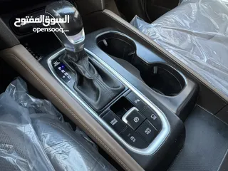  9 فرصة نادرة – Hyundai Santa Fe بانوراما  (6+1 مقاعد أصلية) ممشى قليل و بحالة الوكالة
