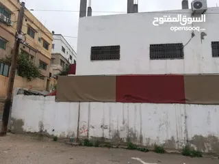  4 بيت للبيع في الزرقاء حي الزواهرة بين مدرسة رابعة العدوية والمركز الصحي