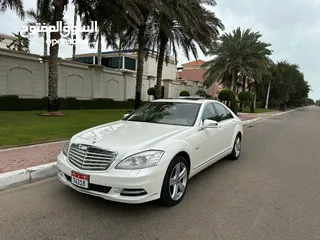  2 للبيع مرسيدس S400 بحاالة الوكااالة ابيض من داخل بيج ماشية 100 الف كيلومتر فقط