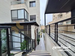  1 شقة مع حديقه بالاضافة الى كراج خاص للبيع في ضاحية الامير راشد