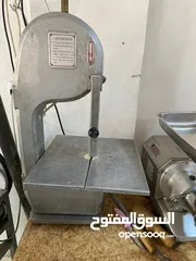  10 ملحمه للبيع مع كامل معداتها لعدم التفرغ