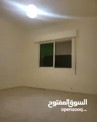  9 شقة للبيع الجبيهة حي الريان طابق ثالث 120م
