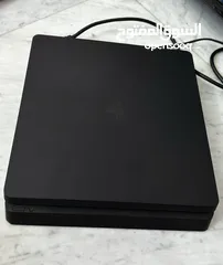  4 Ps4 slim  نسخه امارتية للبيع