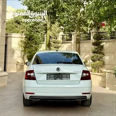  4 سكودا اوكتافيا صالون 2018