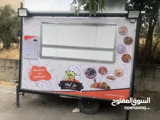  2 كشك شبه جديد ومعدات مطعم استخدام شهرين وسعر لقطة