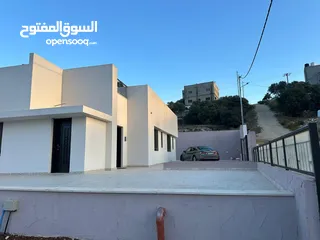  20 بيع بيت مستقل (فيلا) بالسلط  دعم الغزالات ,ام جوزة، تشطيبات فاخرى، بناء 230م ترسات 400م ,900م ارض