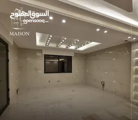  5 تشطيب فندقي  في حجار النوابلسة اطلالة دير غبار نقدا او بالاقساط