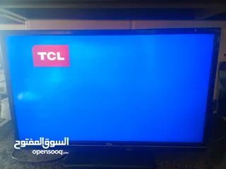  2 شاشه مستعمله للبيع شغاله على الفحص