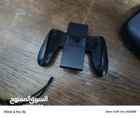  2 نينتندو سويتش للبيع بحاله ممتازه