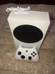  3 xbox series S like new