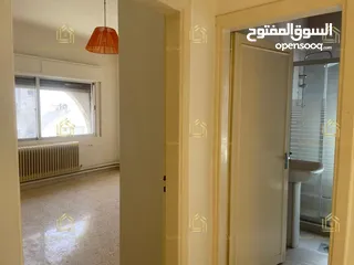  7 شقة فارغة - دابوق - 2نوم - 125م